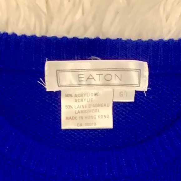 Vintage Oversized EATON sweater - Picture 2 of 4